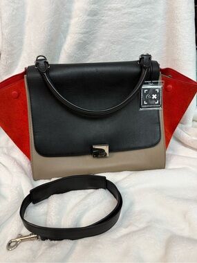 Celine Two-Tone Leather Shoulder Bag in Black & Taupe